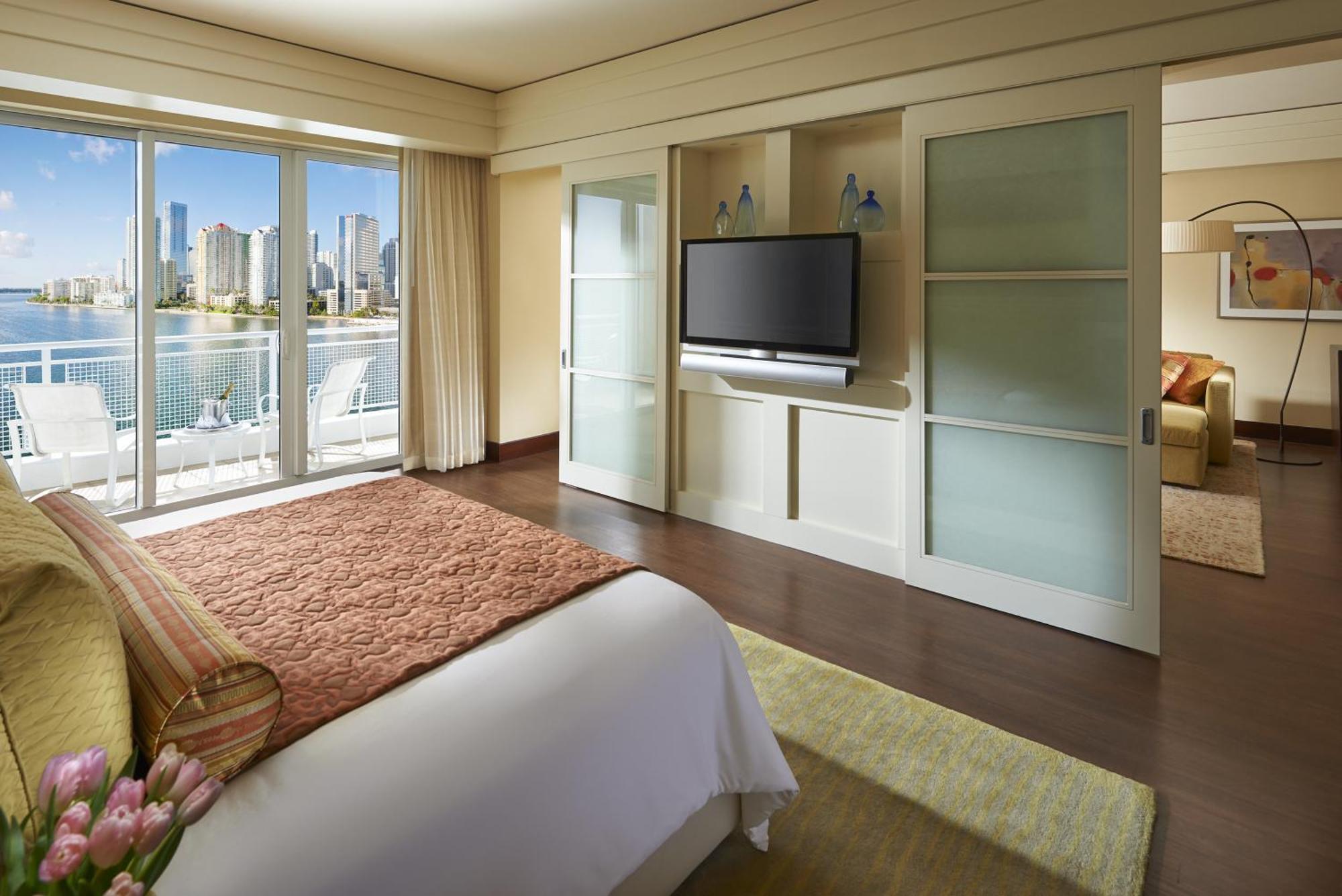 Mandarin Oriental Miami Hotel Bagian luar foto