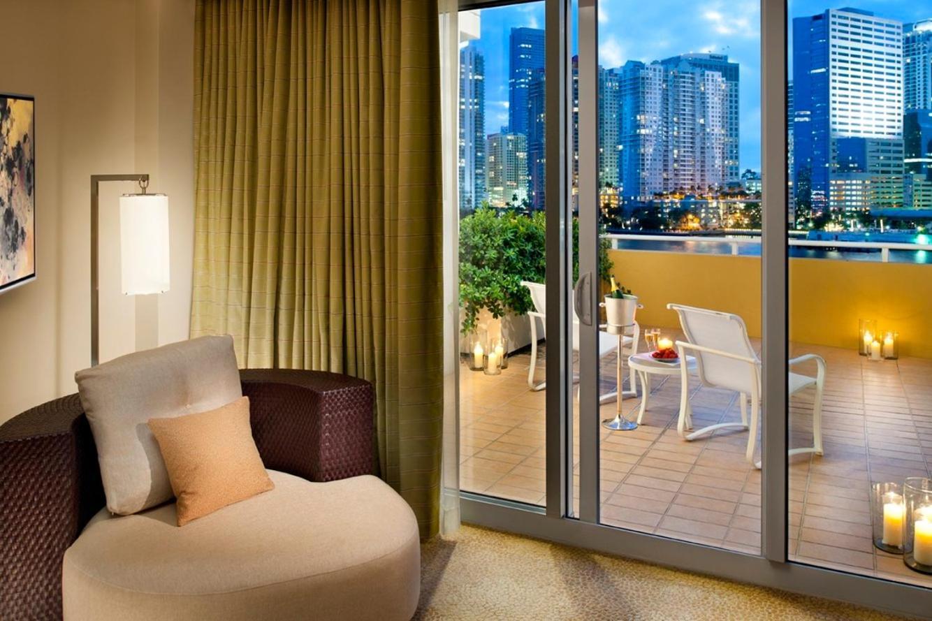 Mandarin Oriental Miami Hotel Bagian luar foto
